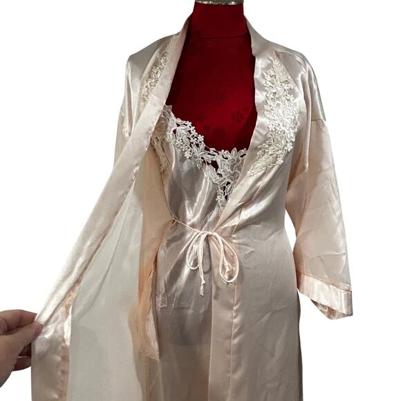 Vintage NOS Dentelle light pink silky satin peignoir set gown & robe size S - Picture 8 of 14
